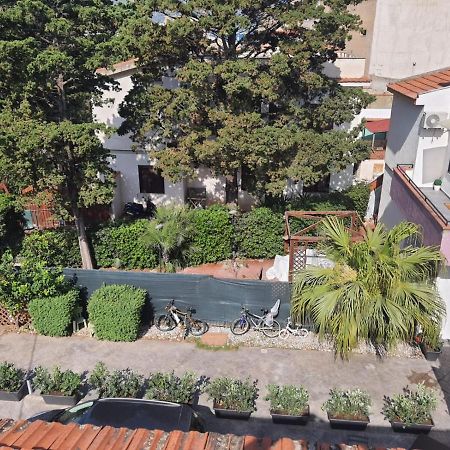 Casa Poseidonia - Intero Alloggio In Riva Al Mare Carini Exterior foto